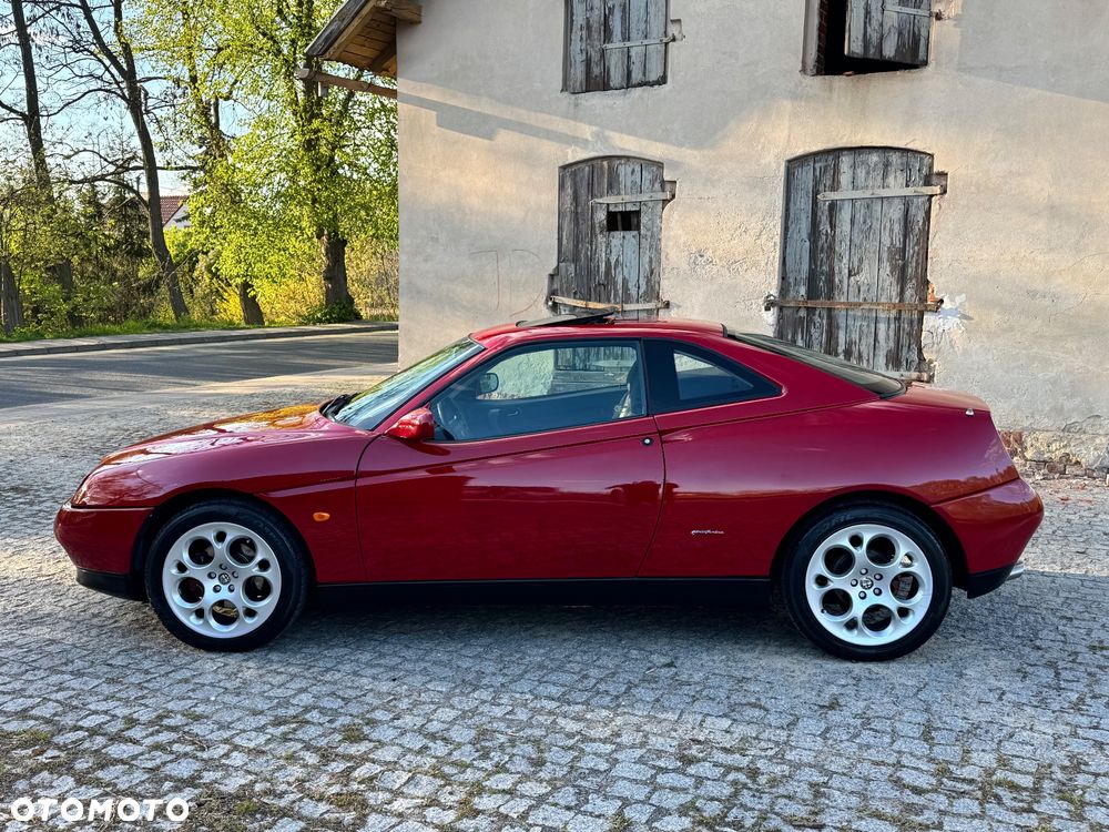 Alfa Romeo GTV 2.0 Twin Spark Base - 18