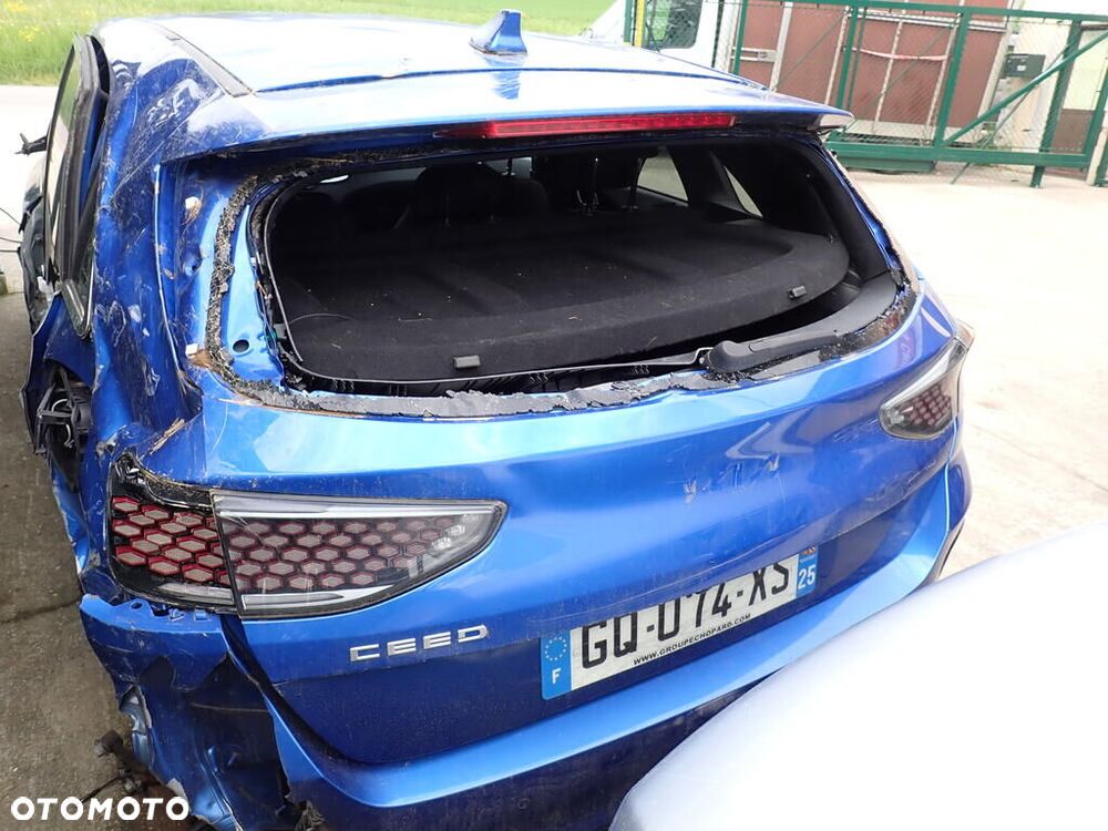 Kia Ceed 1.5 T-GDI GT-Line DCT - 2