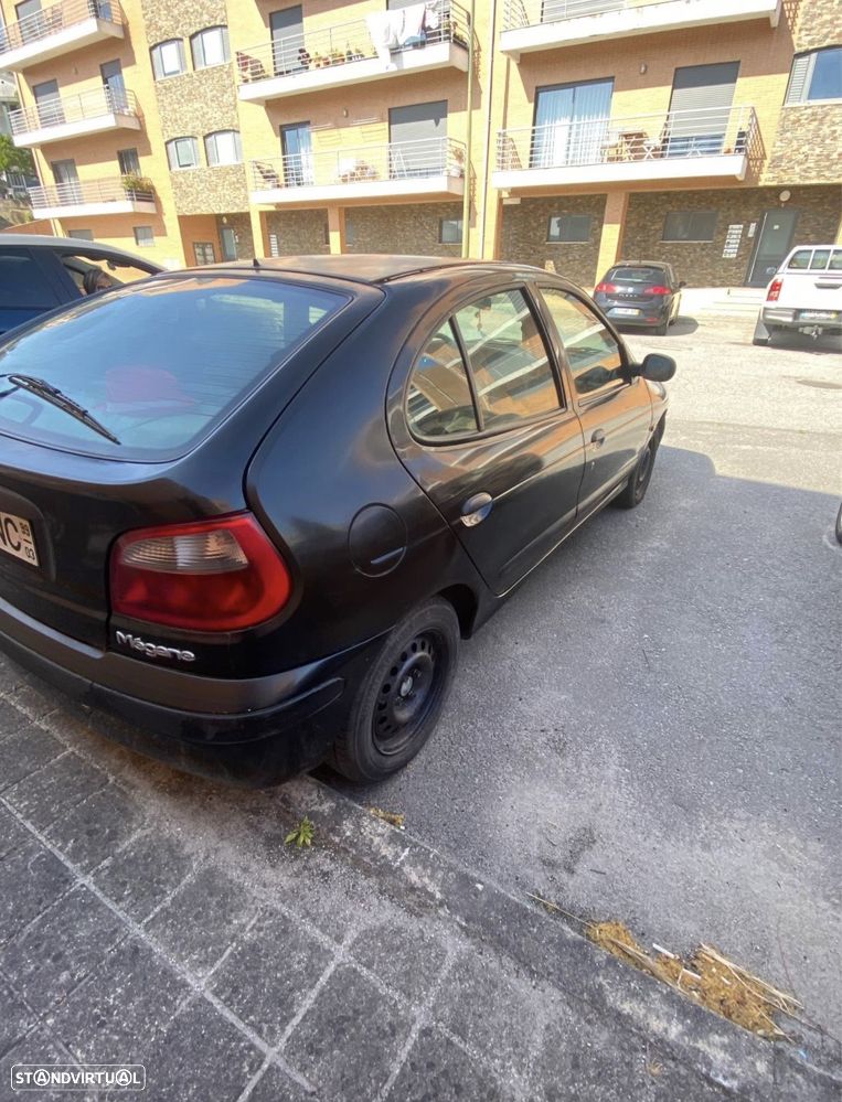 Renault Mégane 1.4 16V RTE - 3