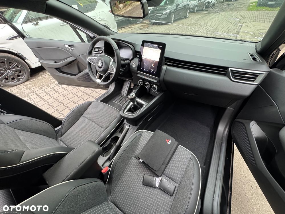 Mitsubishi Colt - 5