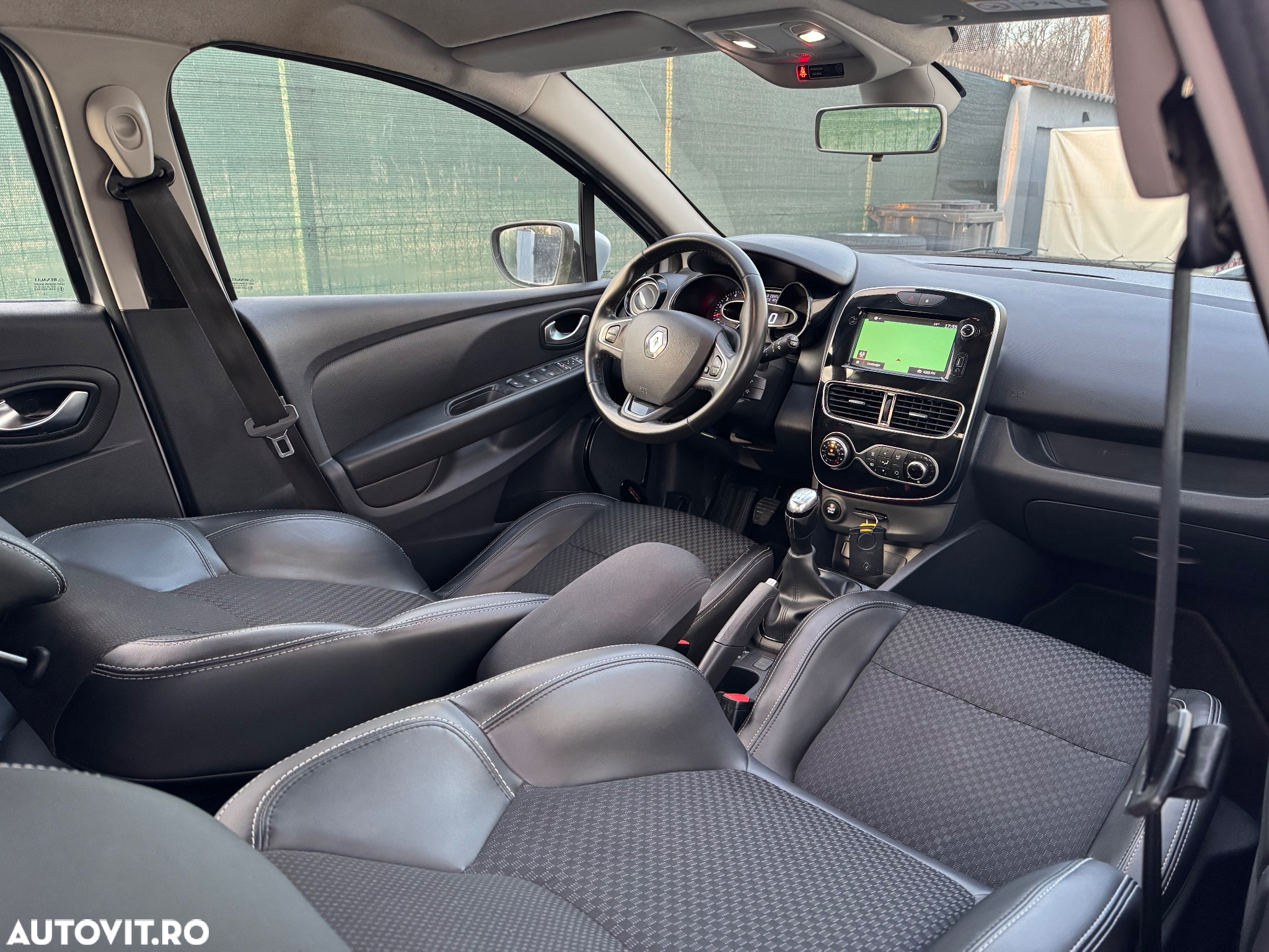 Renault Clio (Energy) dCi 90 Bose Edition - 6