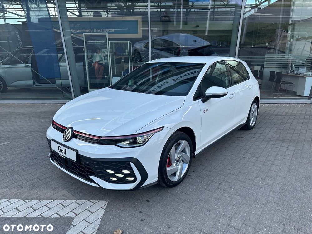 Volkswagen Golf - 5