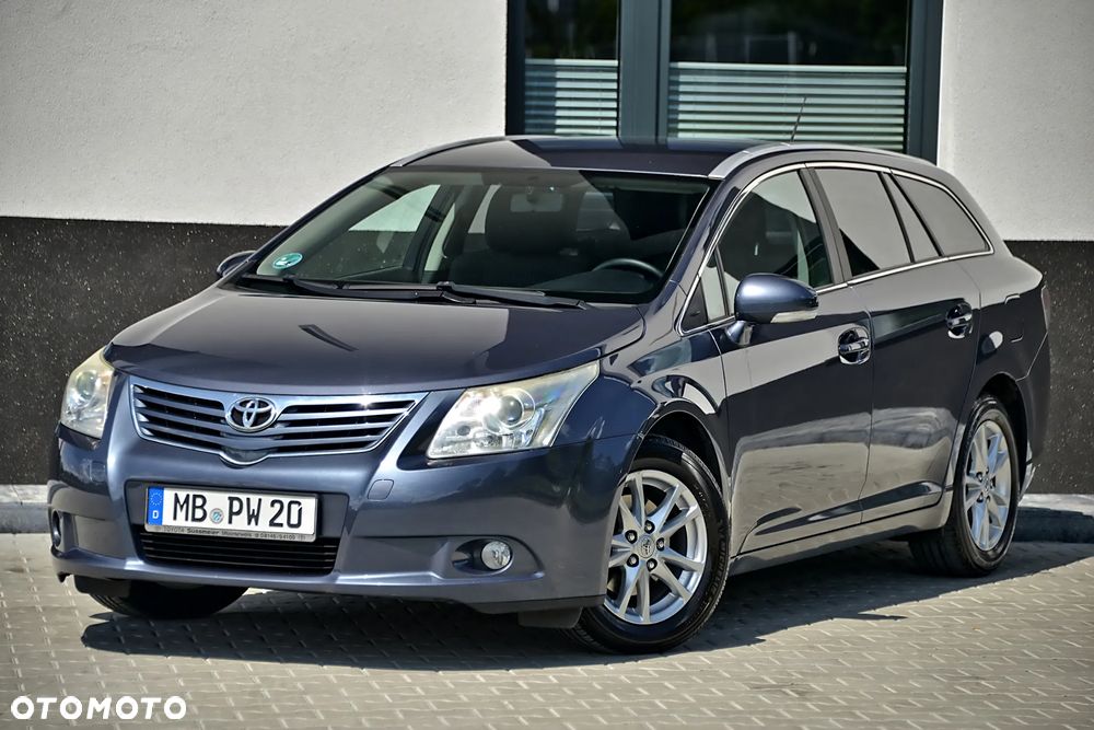 Toyota Avensis 1.6 Premium - 9