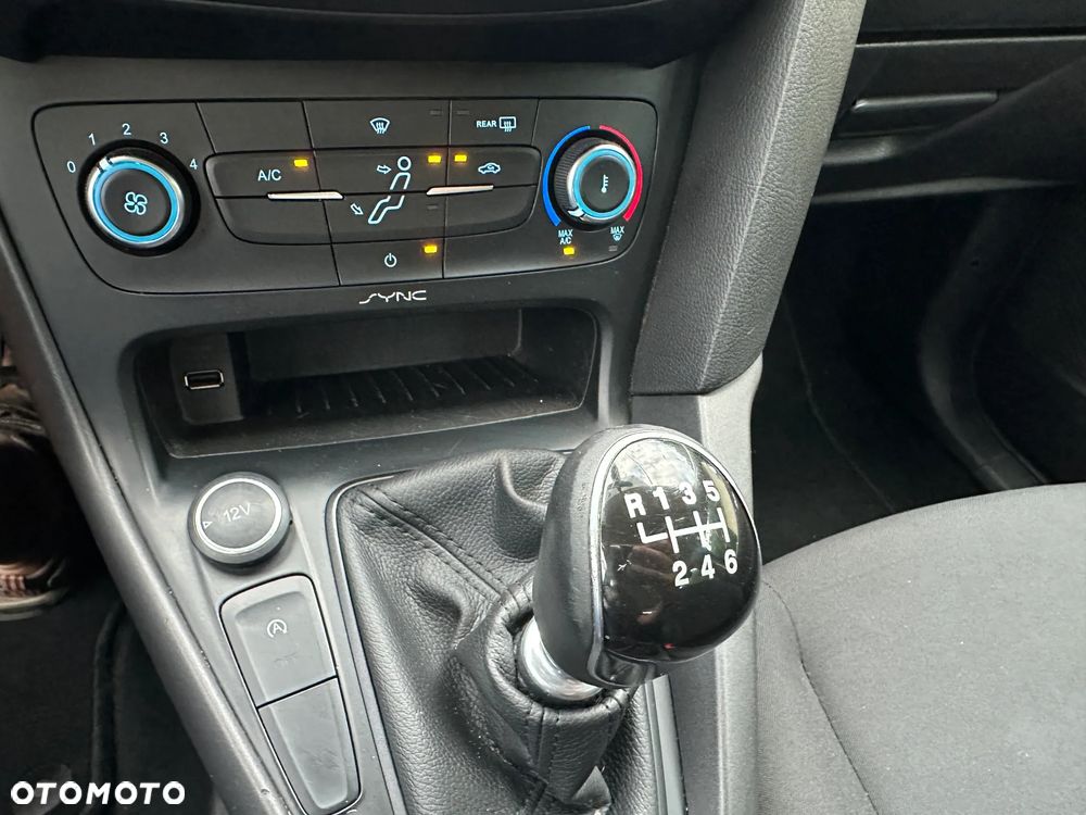 Ford Focus - 23