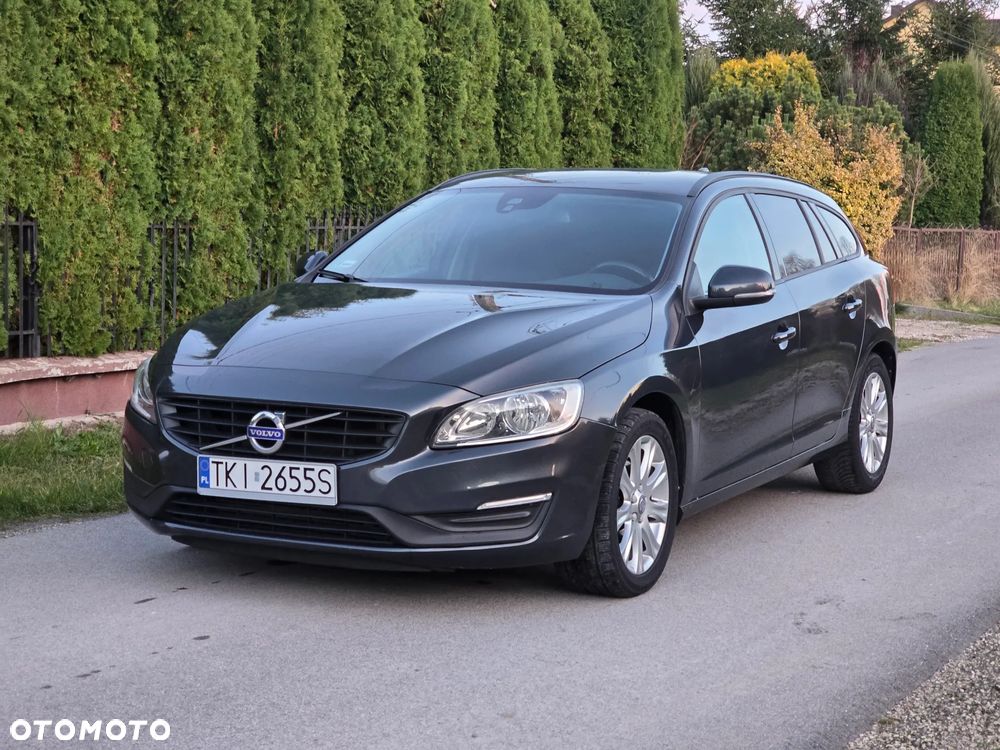 Volvo V60 D3 Drive-E Momentum - 8