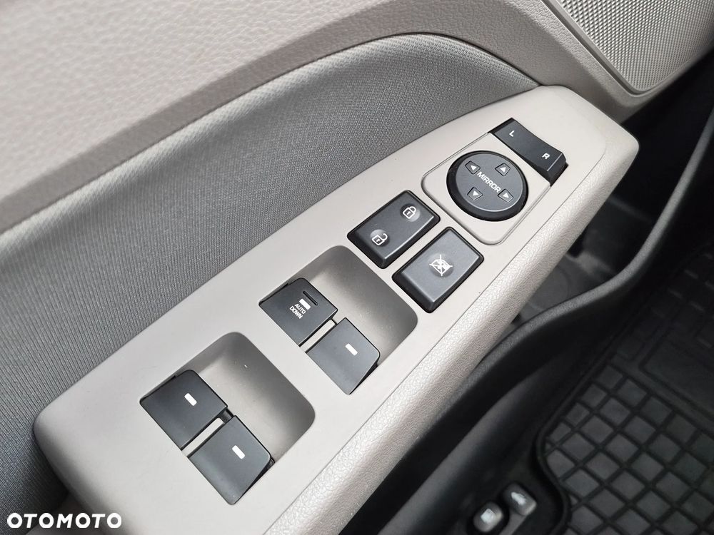 Hyundai Elantra 1.6 Comfort - 29