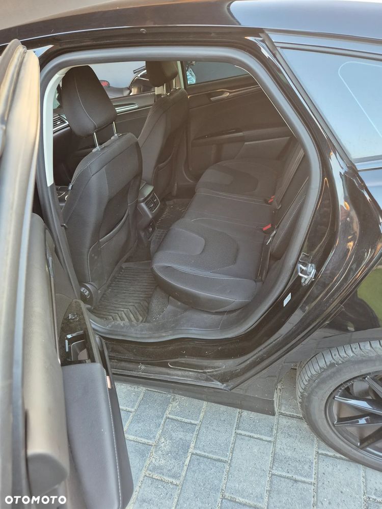 Ford Mondeo - 8