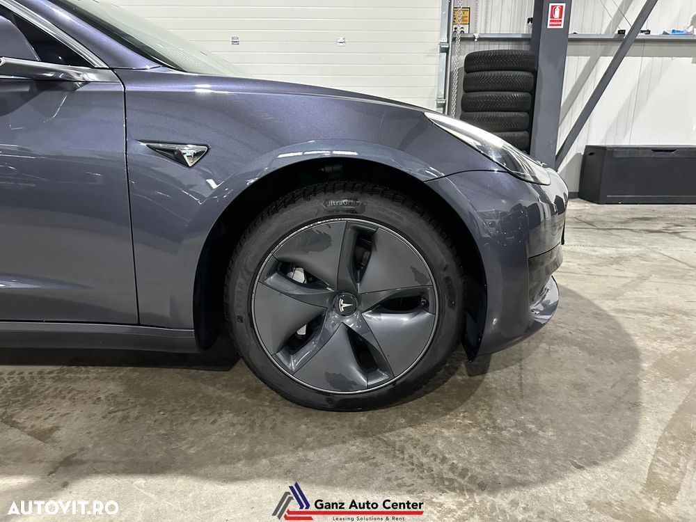 Tesla Model 3 Standard Reichweite Plus Hinterradantrieb - 40