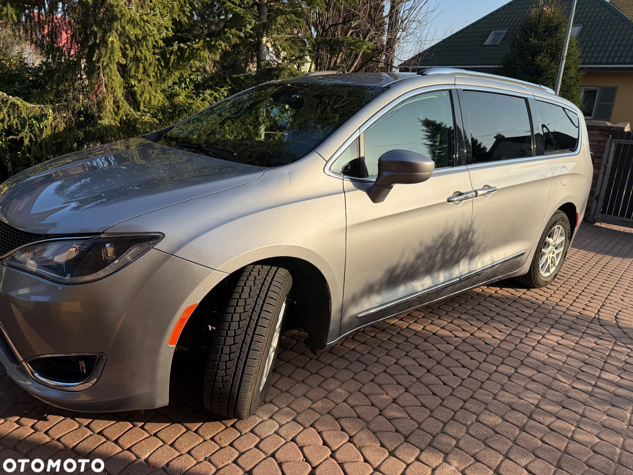 Chrysler Pacifica - 3