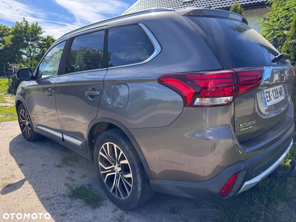 Mitsubishi Outlander 2.2 DID Instyle Navi - 22