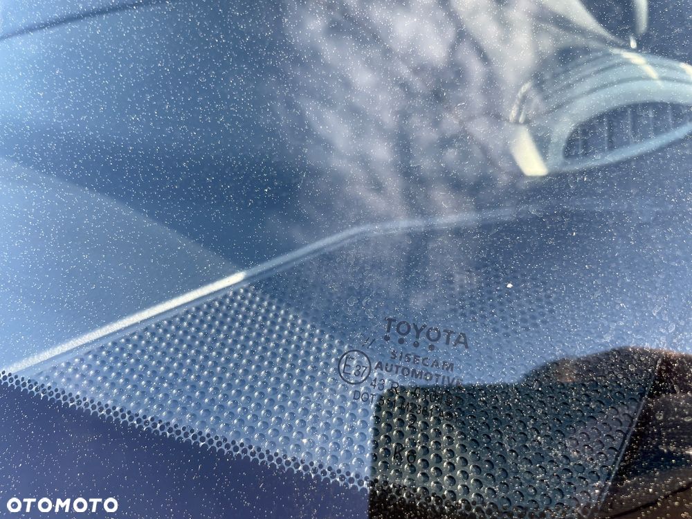 Toyota C-HR 2.0 Business-Edition - 38