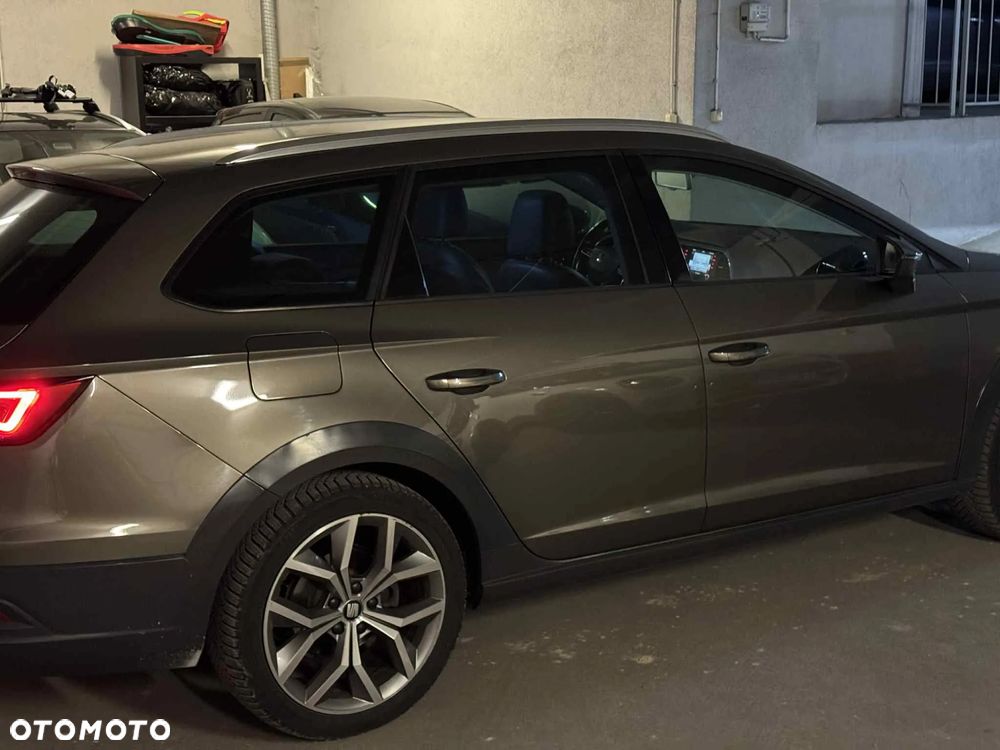 Seat Leon 2.0 TDI X-Perience S&S 4Drive DSG - 23