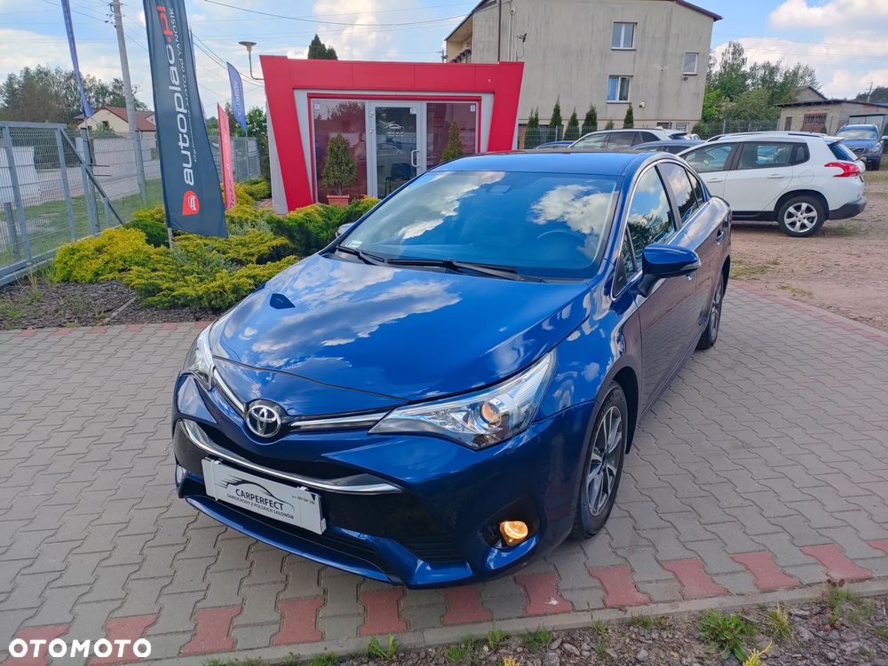 Toyota Avensis 1.8 Premium - 1