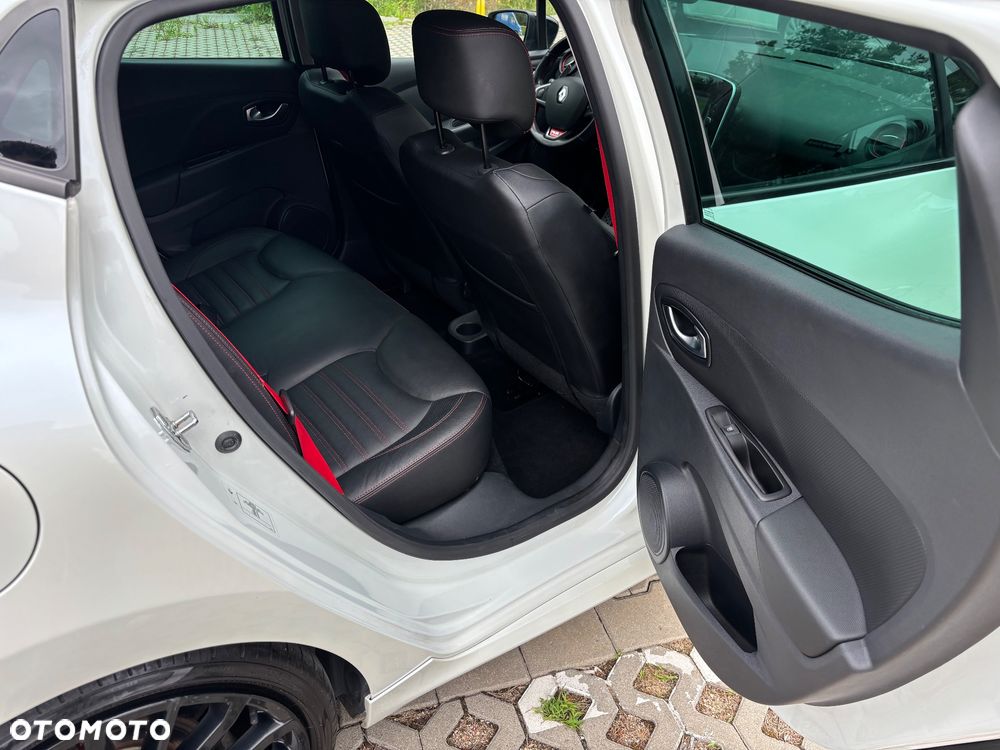 Renault Clio 1.6 R.S 220 EDC - 17