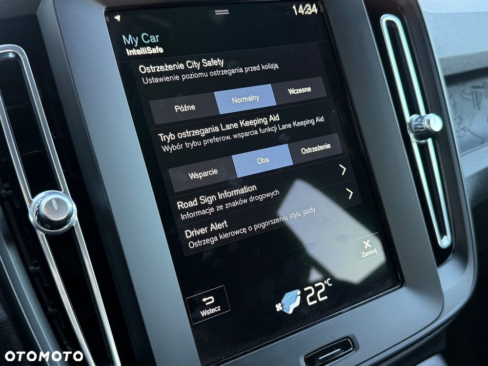 Volvo XC 40 T2 Momentum Core - 9