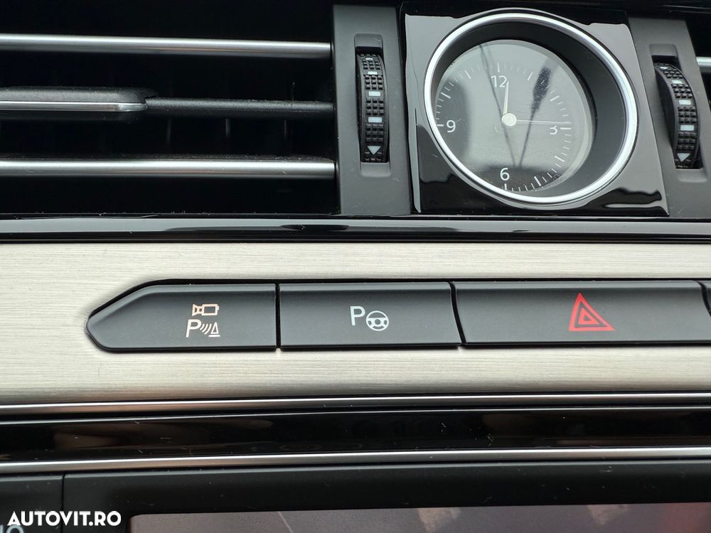 Volkswagen Passat Variant 1.6 TDI SCR DSG Business - 17