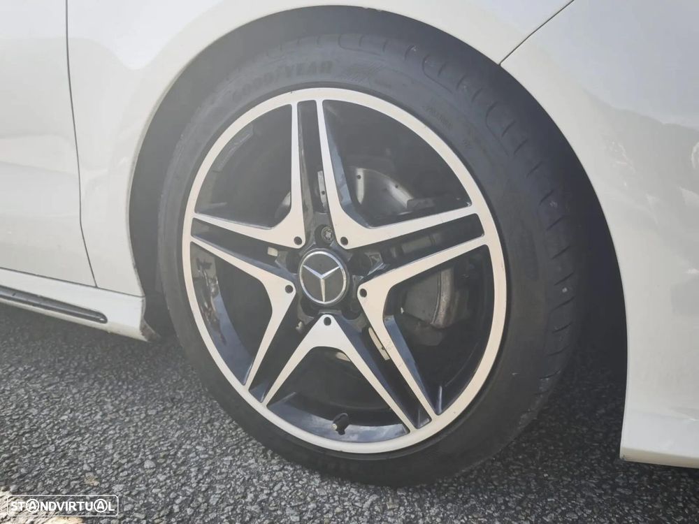 Mercedes-Benz CLA 200 - 31