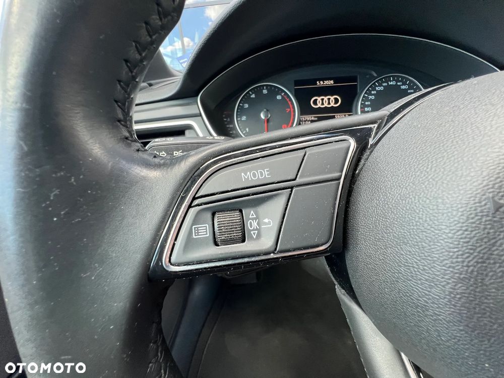 Audi A4 Limousine 35 TFSI Sport S tronic - 15