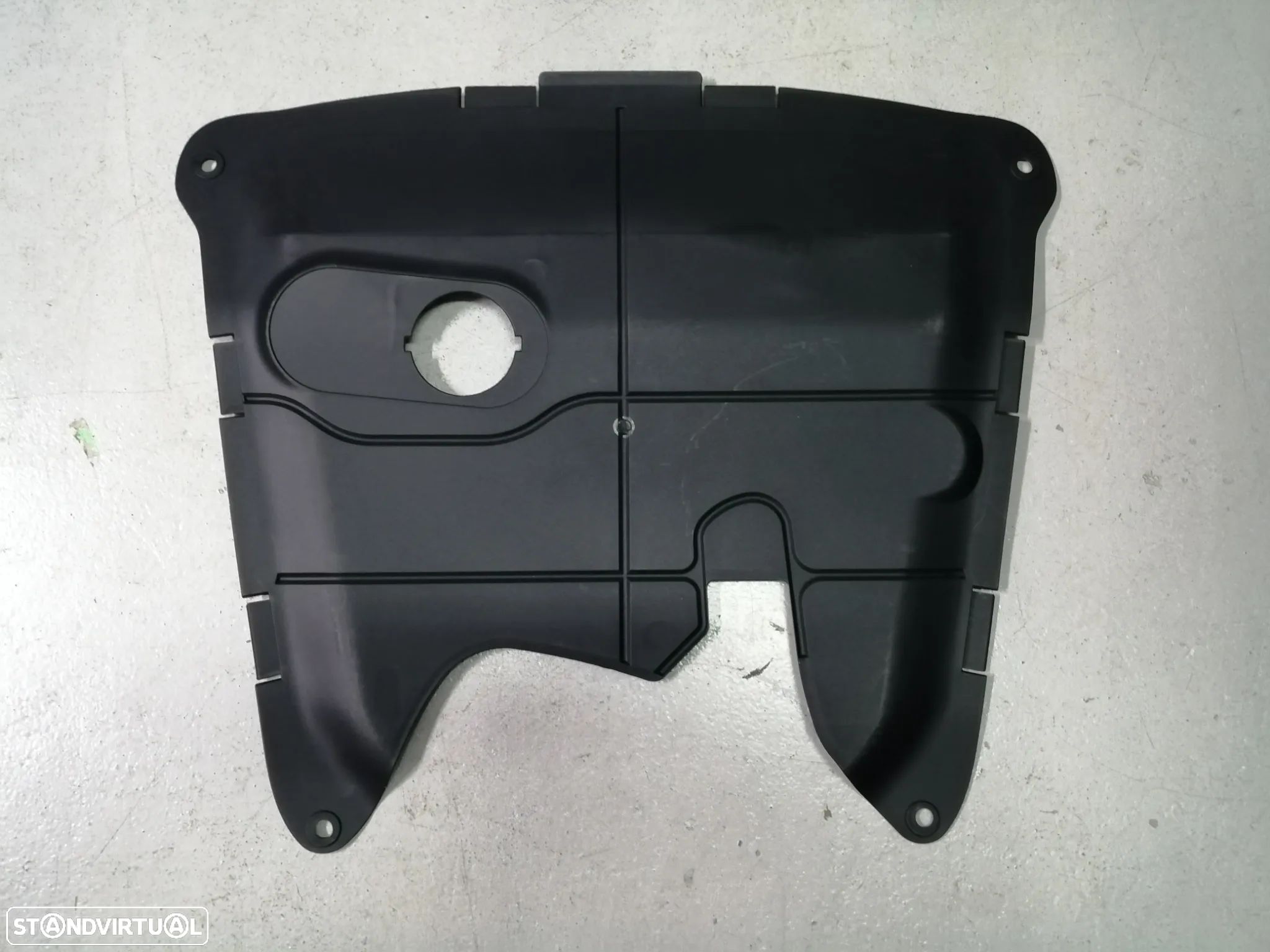 Resguardo inferior do motor Renault Clio e Kangoo - 1