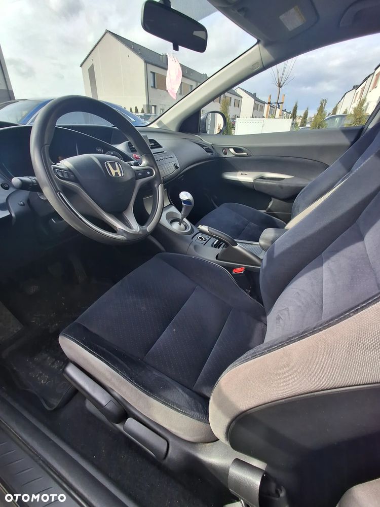 Honda Civic 1.8 Comfort - 5