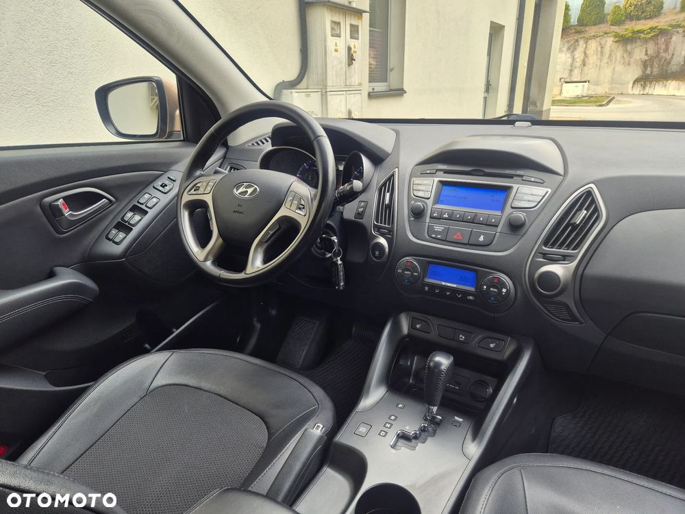 Hyundai ix35 2.0 CRDi 4WD Automatik Fifa World Cup Gold Edition - 20