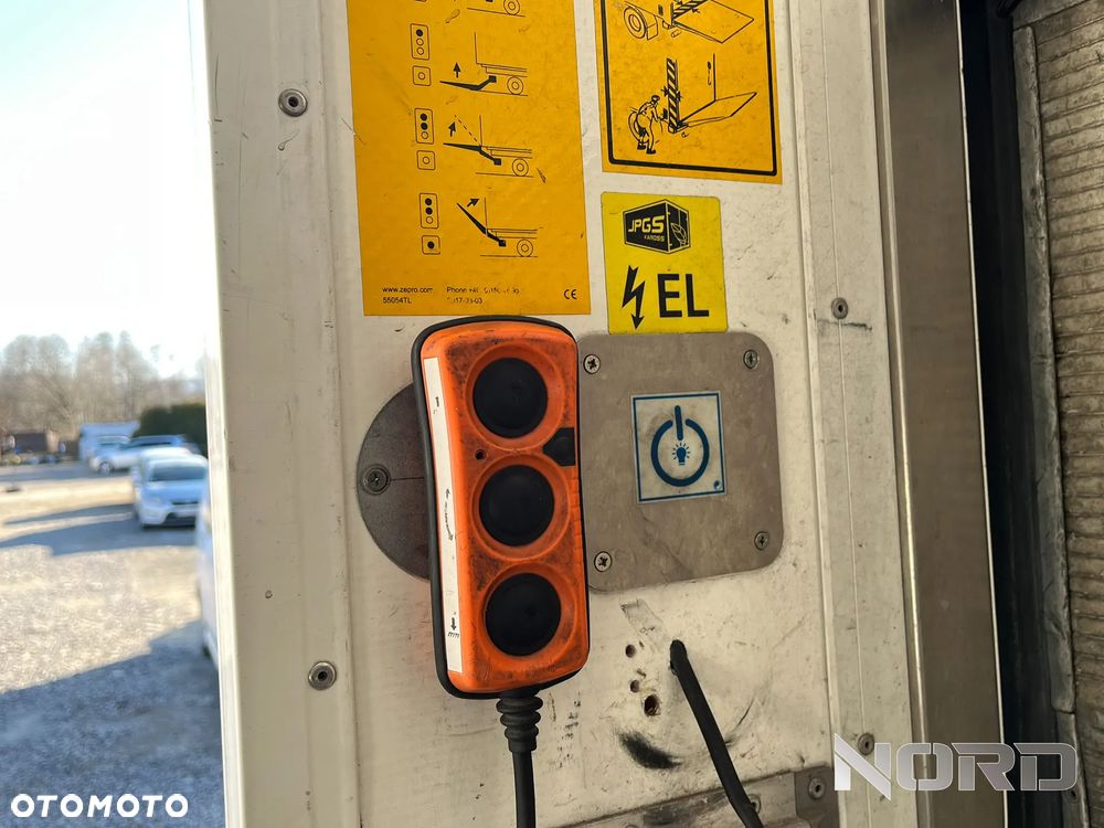 Renault Master 2.3 Chłodnia+Winda - 11