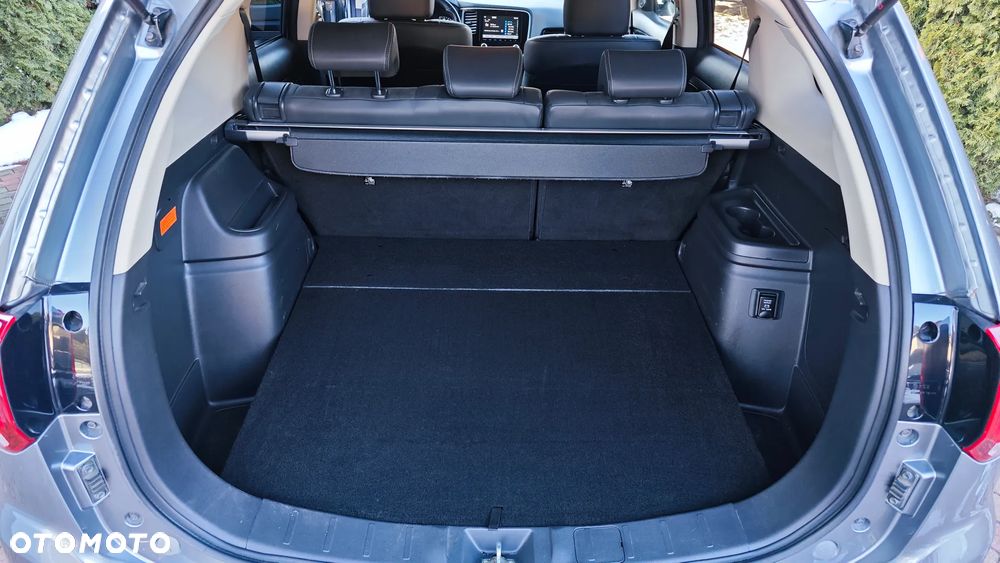 Mitsubishi Outlander Instyle - 12