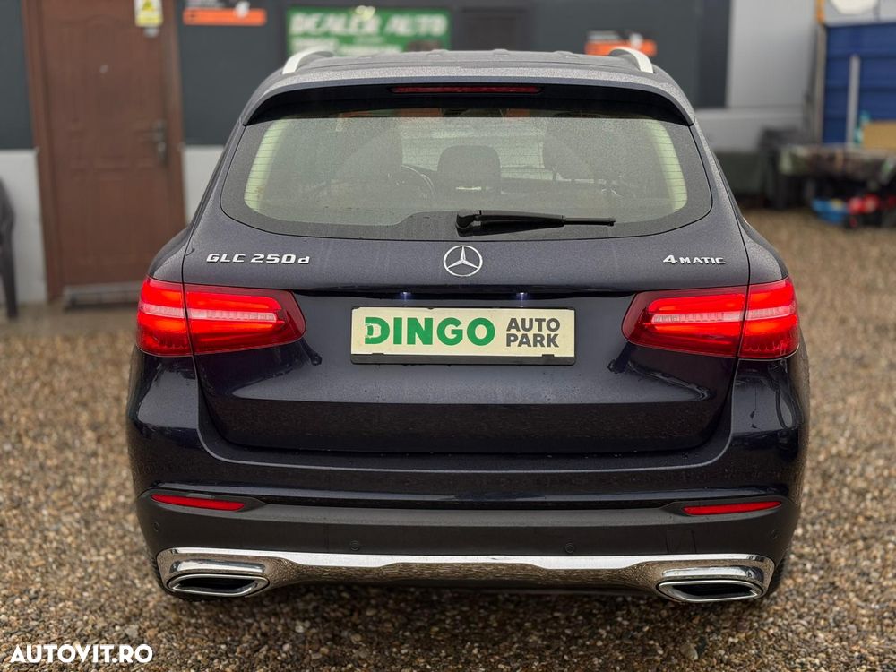 Mercedes-Benz GLC - 28