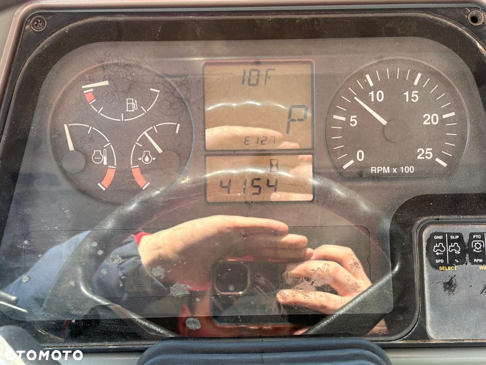 Massey Ferguson 8240 SISU - 9