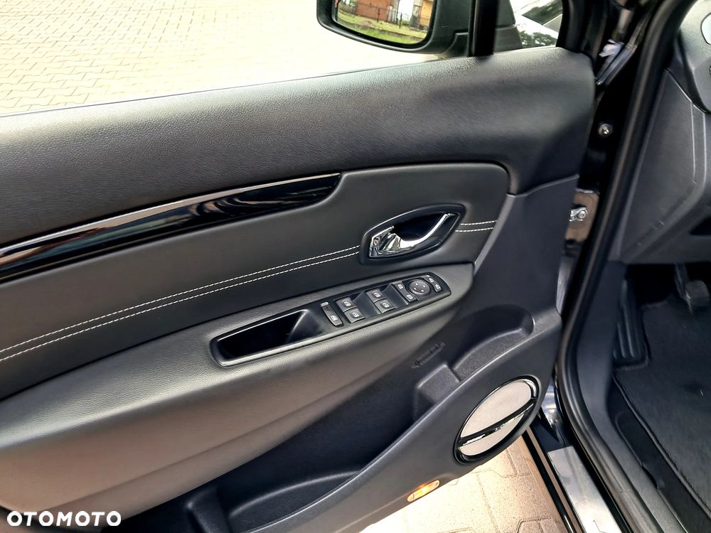 Renault Scenic Energy dCi 130 Start & Stop Bose Edition - 34