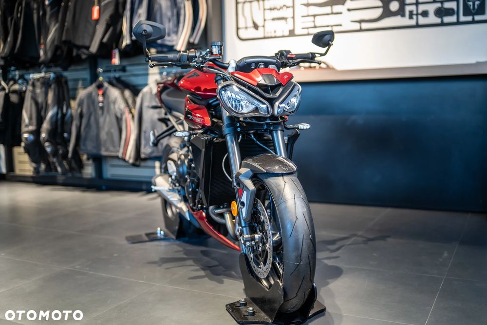 Triumph Street Triple - 2