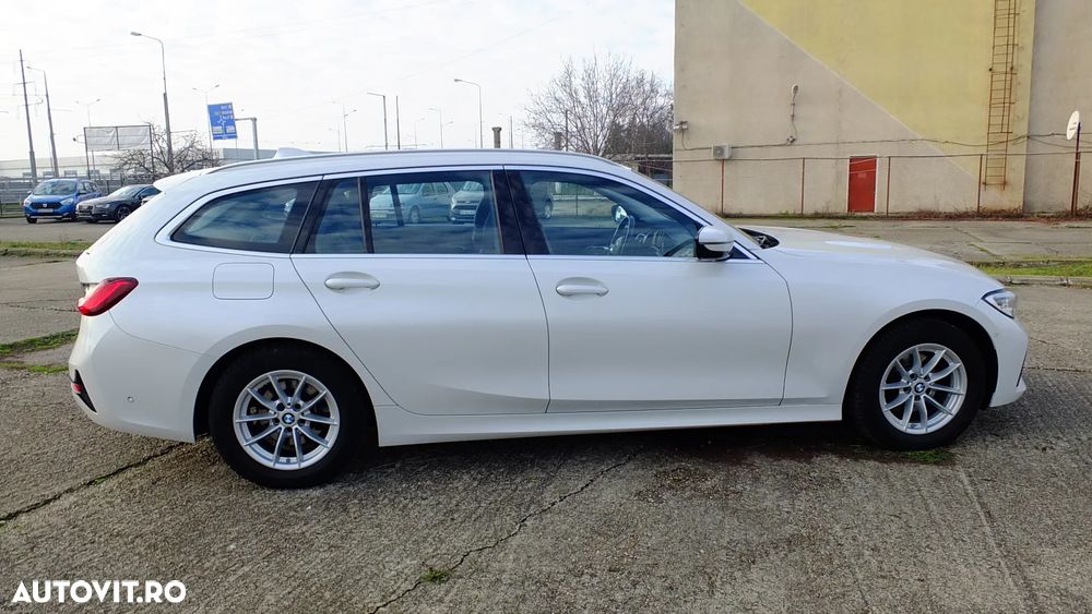 BMW Seria 3 320d Touring Aut. Sport Line - 7