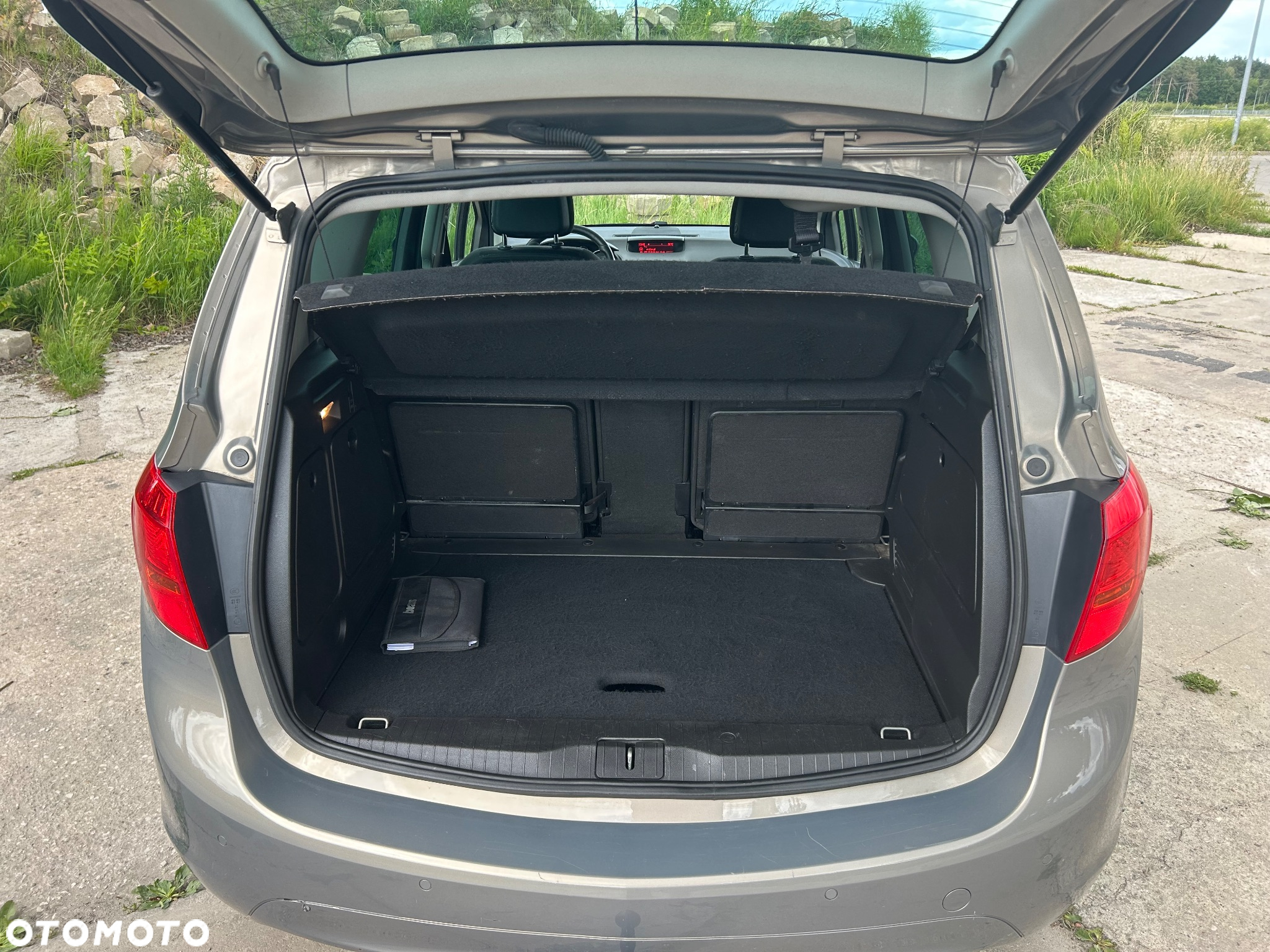 Opel Meriva 1.6 CDTI Design Edition S&S - 11