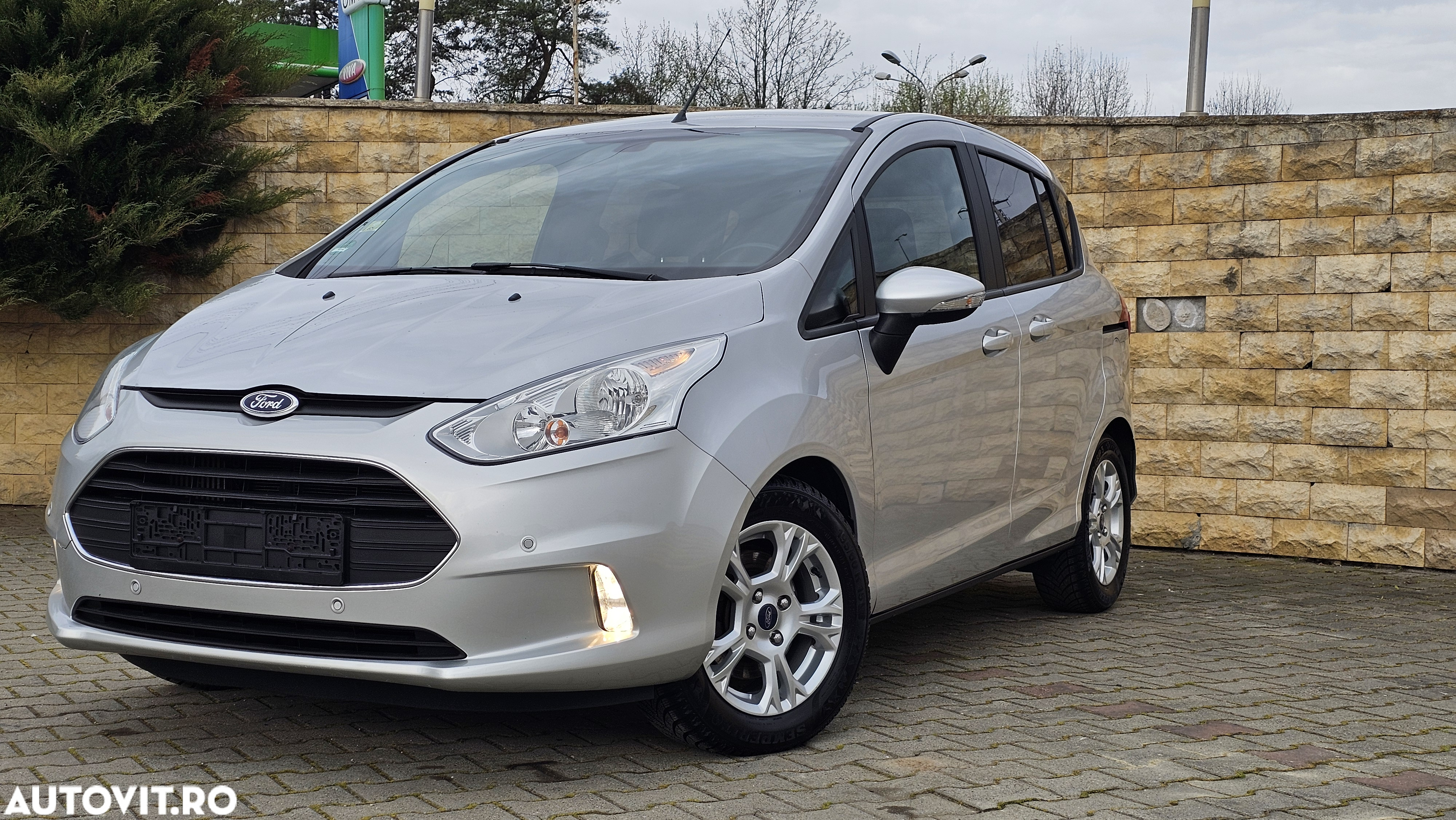 Ford B-Max 1.0 EcoBoost Titanium - 4