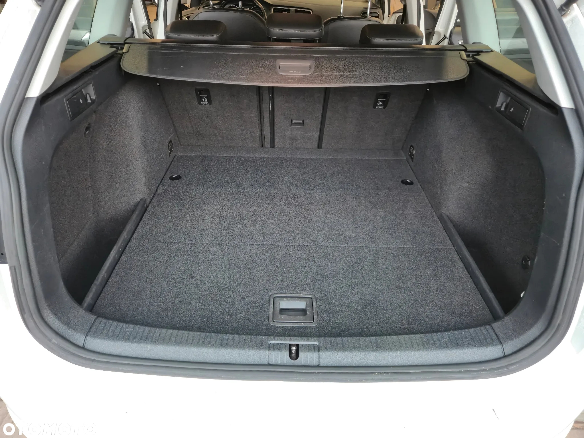 Volkswagen Golf 1.6 BlueTDI Comfortline - 14