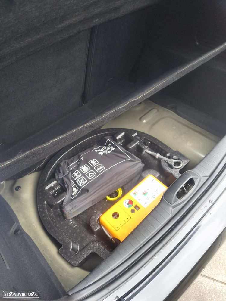 Peugeot 208 e-HDi 68 EGS5 Stop&Start Active - 24