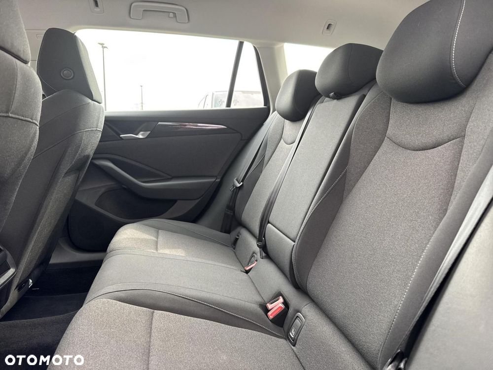 Volkswagen Passat Variant - 15