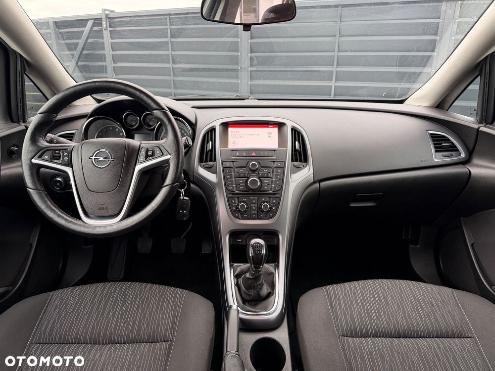 Opel Astra 1.4 T Cosmo - 14