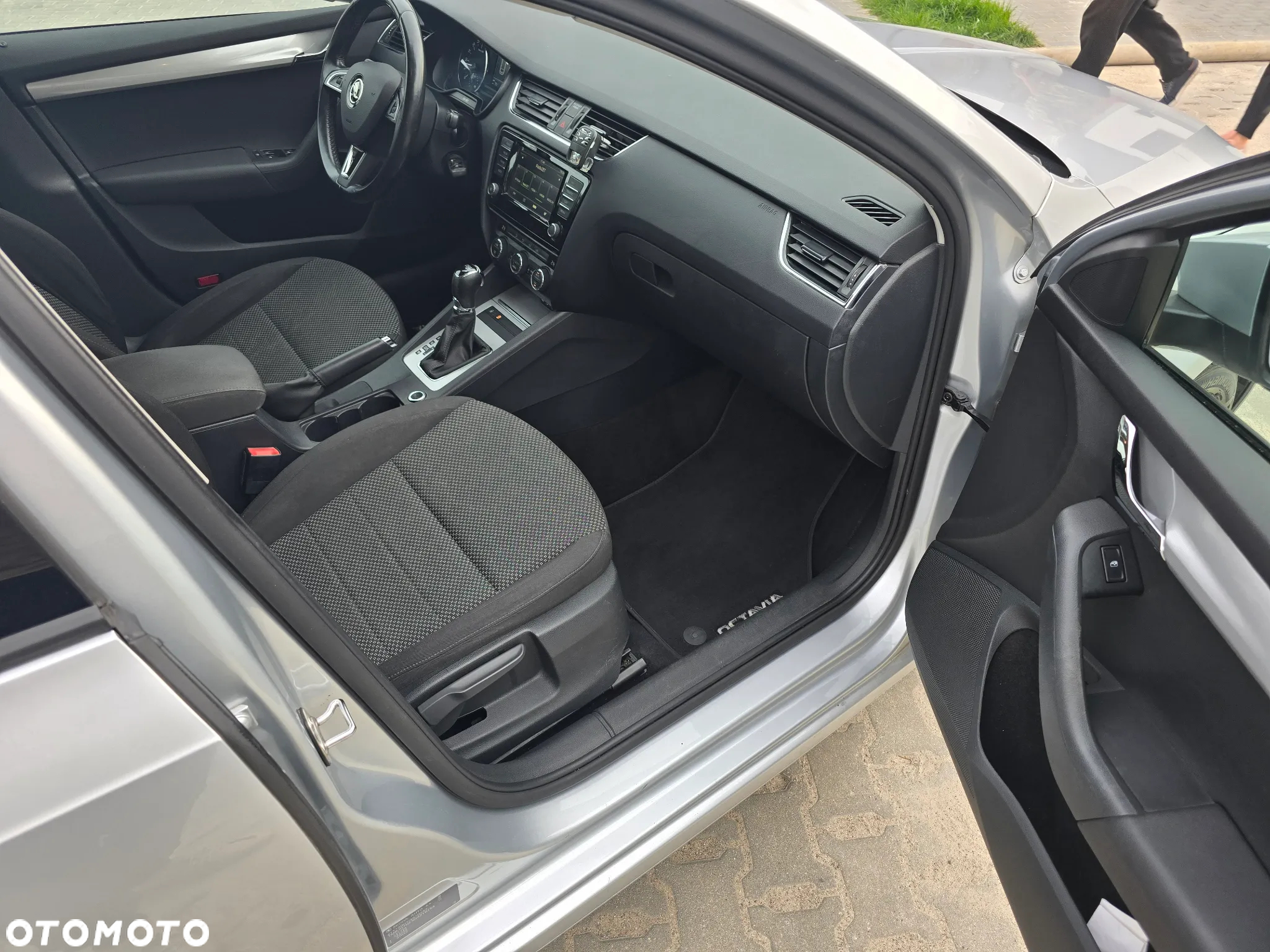 Skoda Octavia 1.6 TDI Ambition DSG - 5