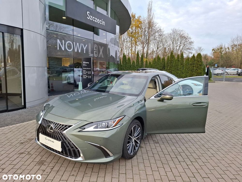 Lexus ES 300h Business Edition - 7