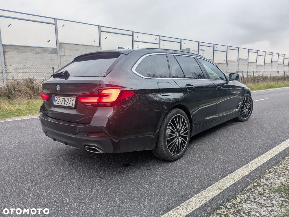 BMW Seria 5 520d Touring Sport Line - 6