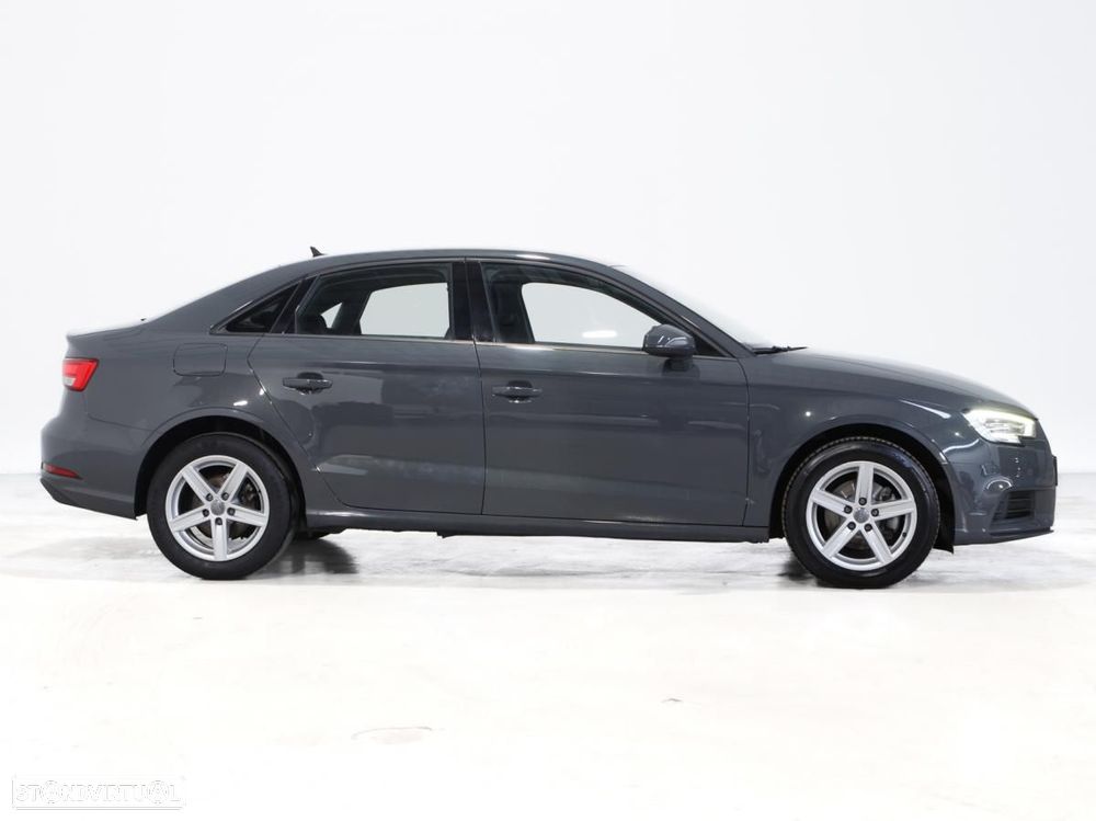 Audi A3 Limousine 30 TDI S tronic - 3