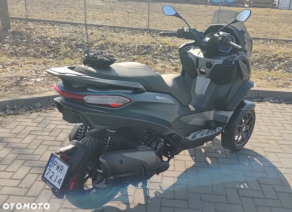 Piaggio MP-3 - 5