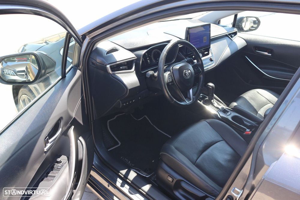 Toyota Corolla SD 1.8 Hybrid Luxury - 27