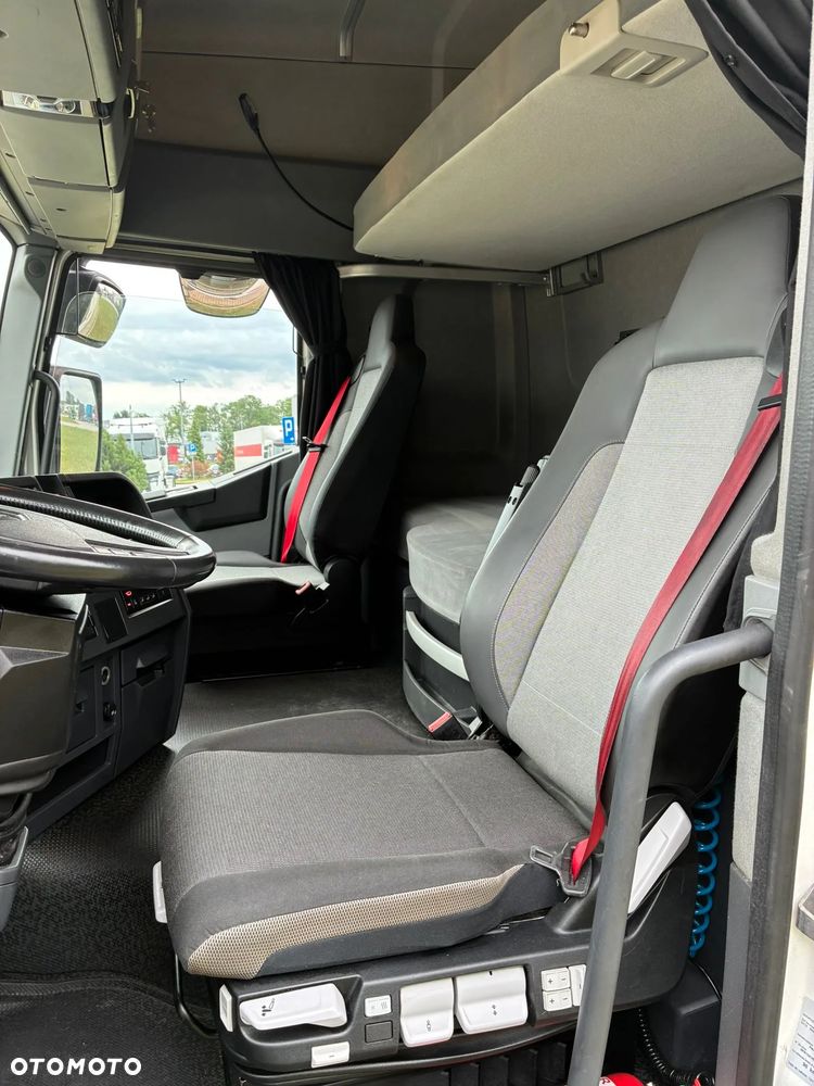 Renault T460 Sleeper Cab - 19