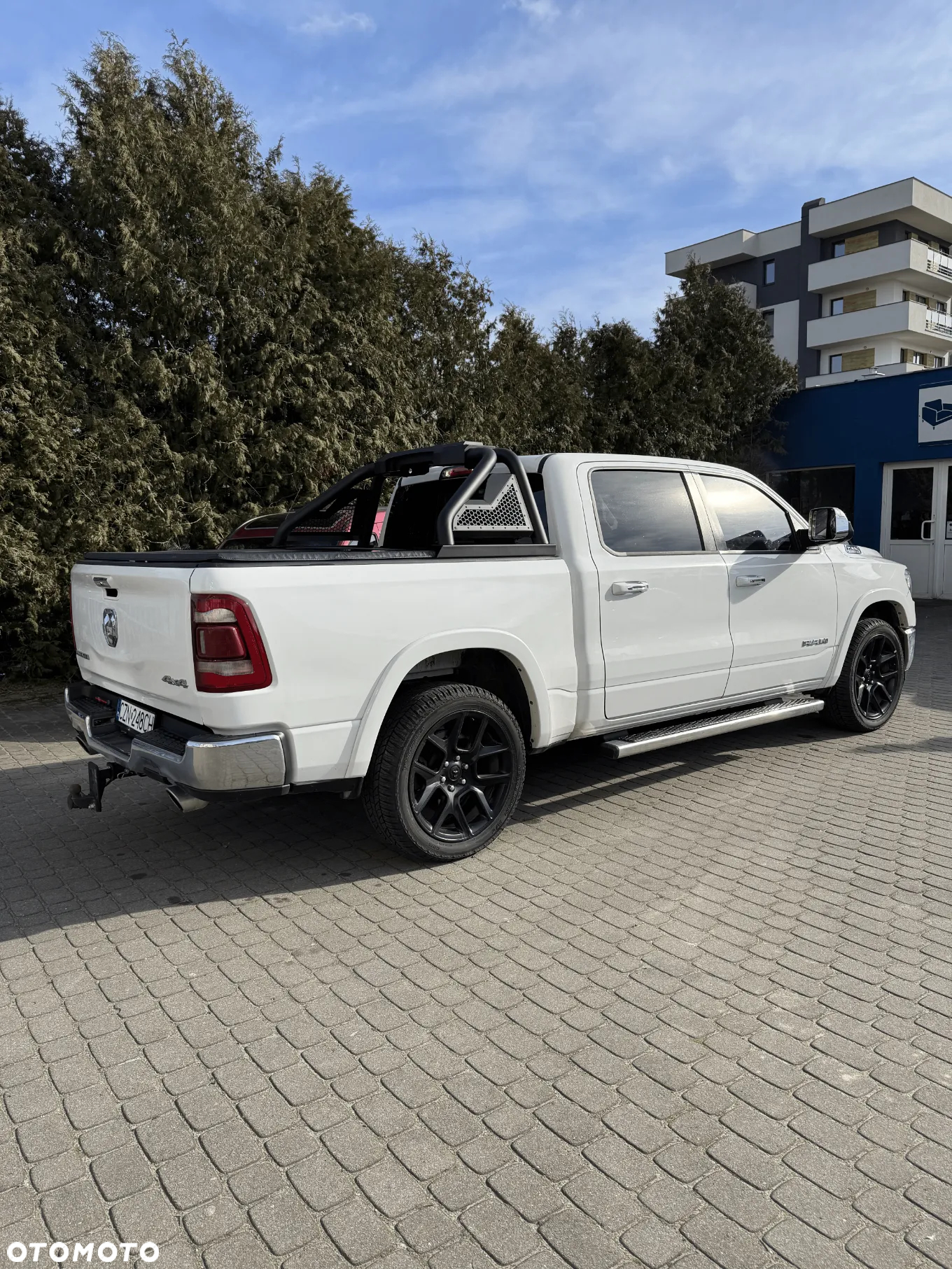 RAM 1500 Crew Cab Laramie - 4
