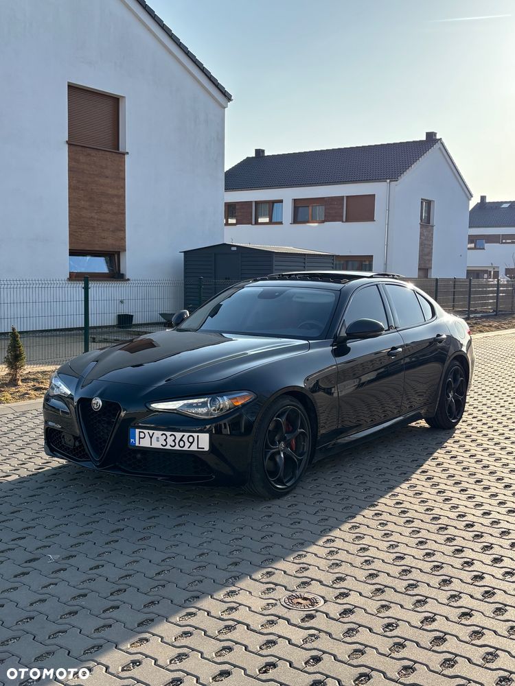 Alfa Romeo Giulia 2.0 Turbo 16V AT8 Veloce - 22