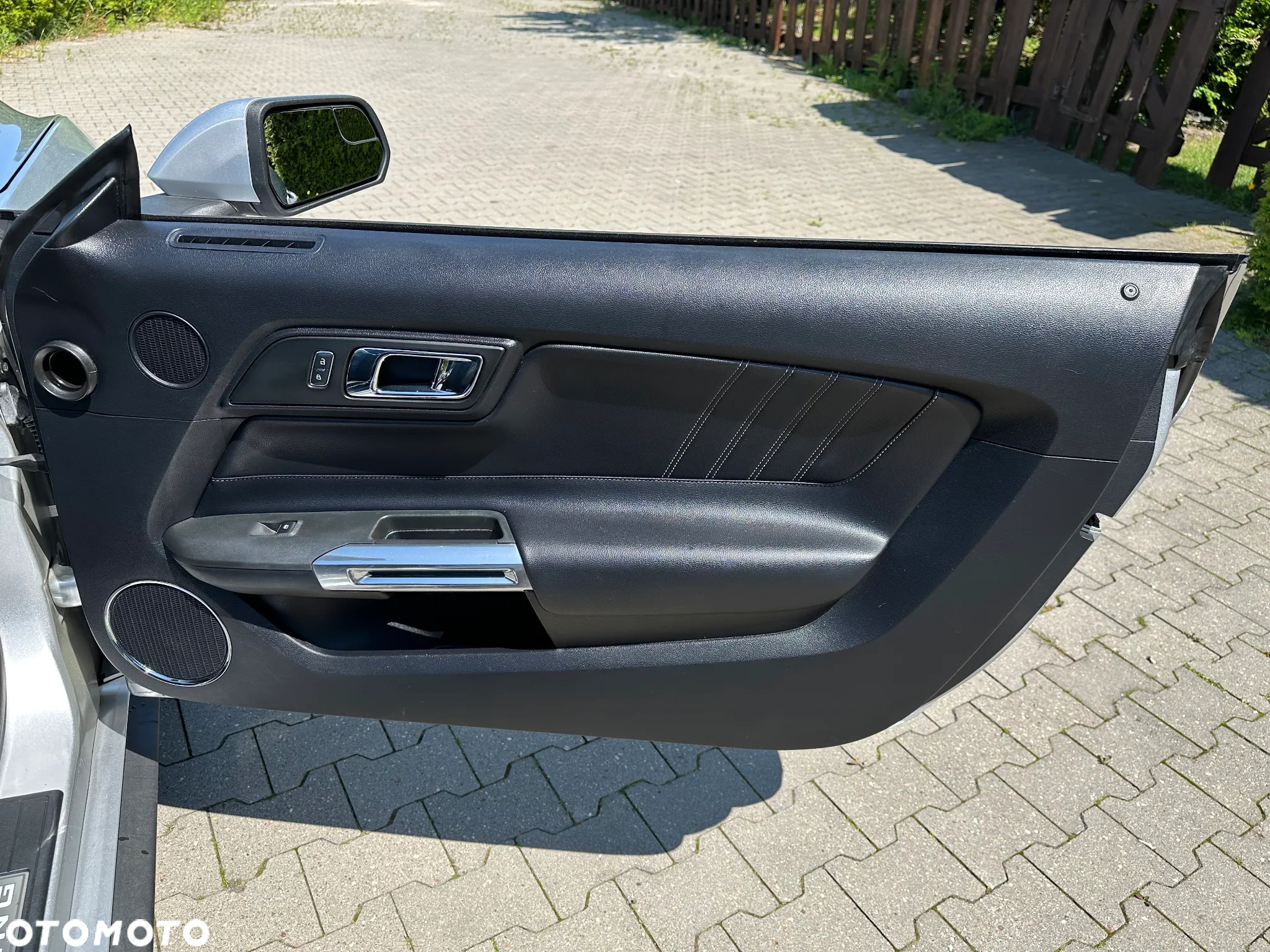 Ford Mustang Cabrio 2.3 Eco Boost - 18