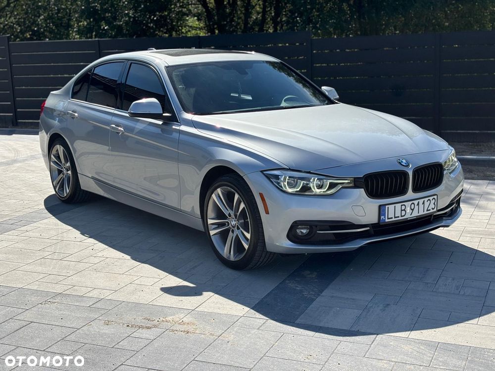 BMW Seria 3 330i Sport Line - 11