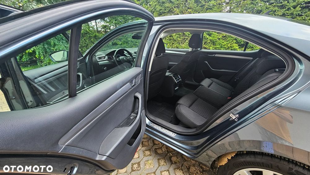 Skoda Superb 1.8 TSI Ambition DSG - 13